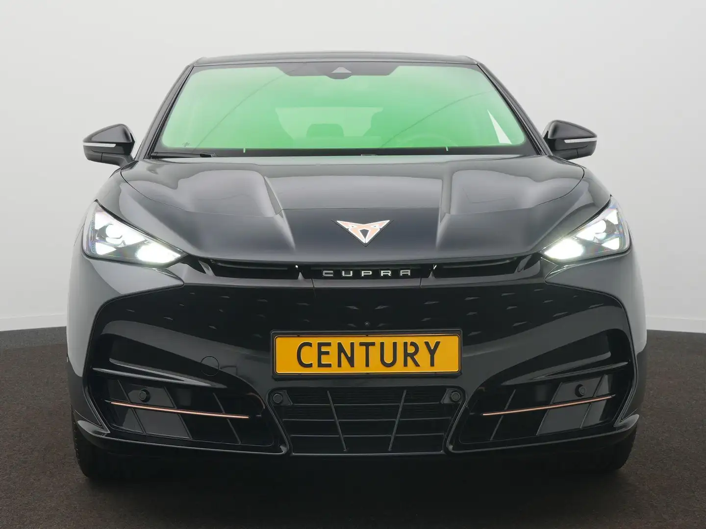 CUPRA Tavascan VZ Adrenaline 82 kWh 340PK - Panoramadak - Navigat Gris - 2