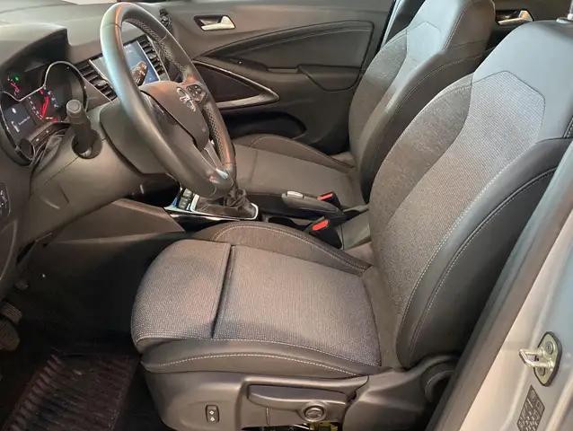Opel Crossland view 8