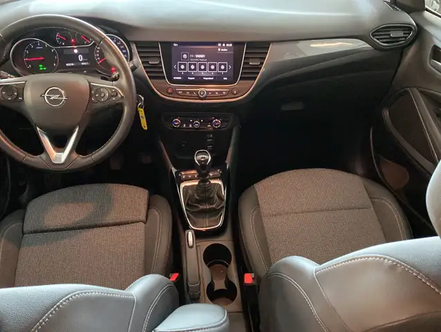 Opel Crossland view 9