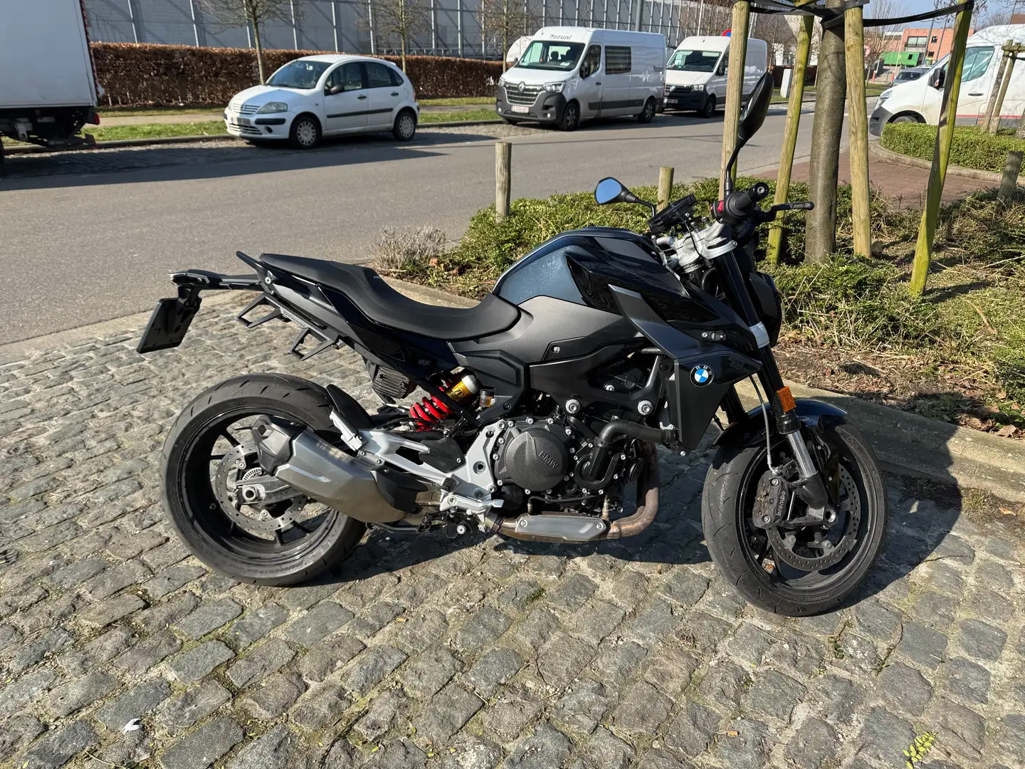BMW F 900 R 2024 TRIPLE BLACK - FULL OPTION - WARRANTY 08/2029 Zwart - 2