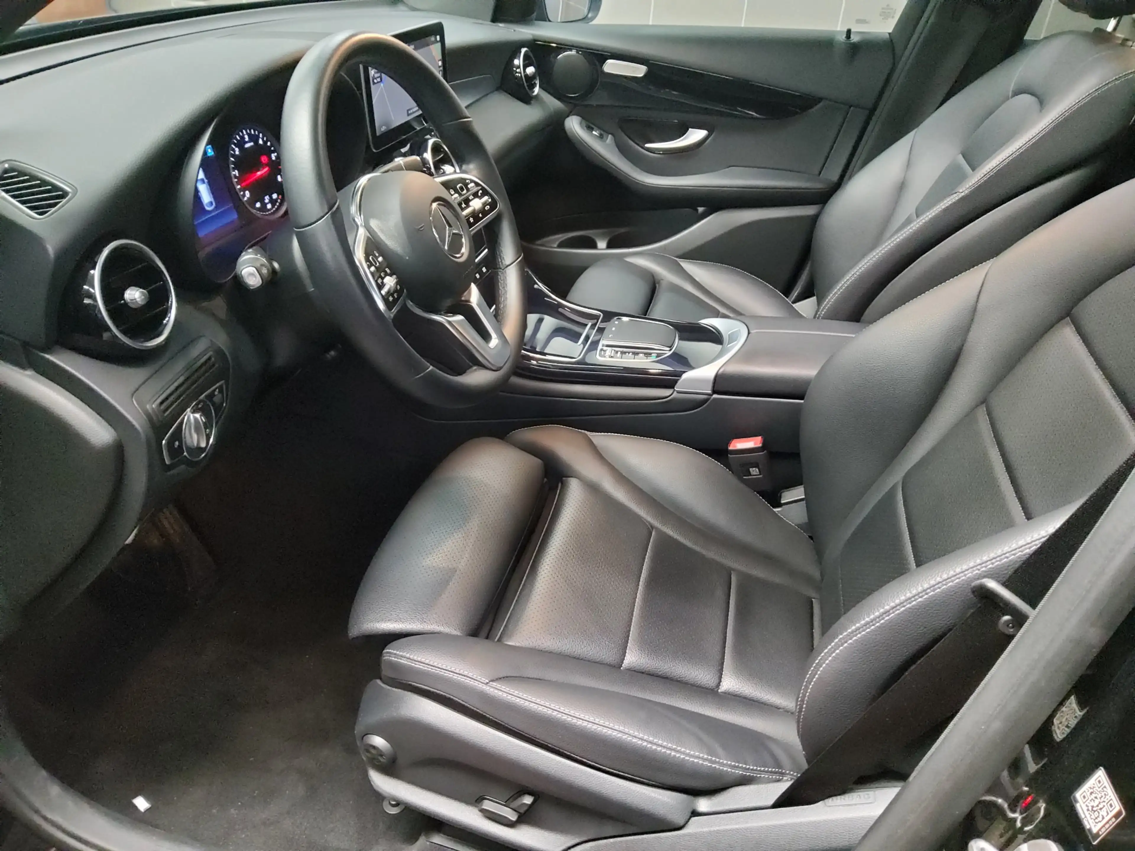 Mercedes-Benz GLC 400 Coup d 4M Leder Navi LED GSD — photo 8