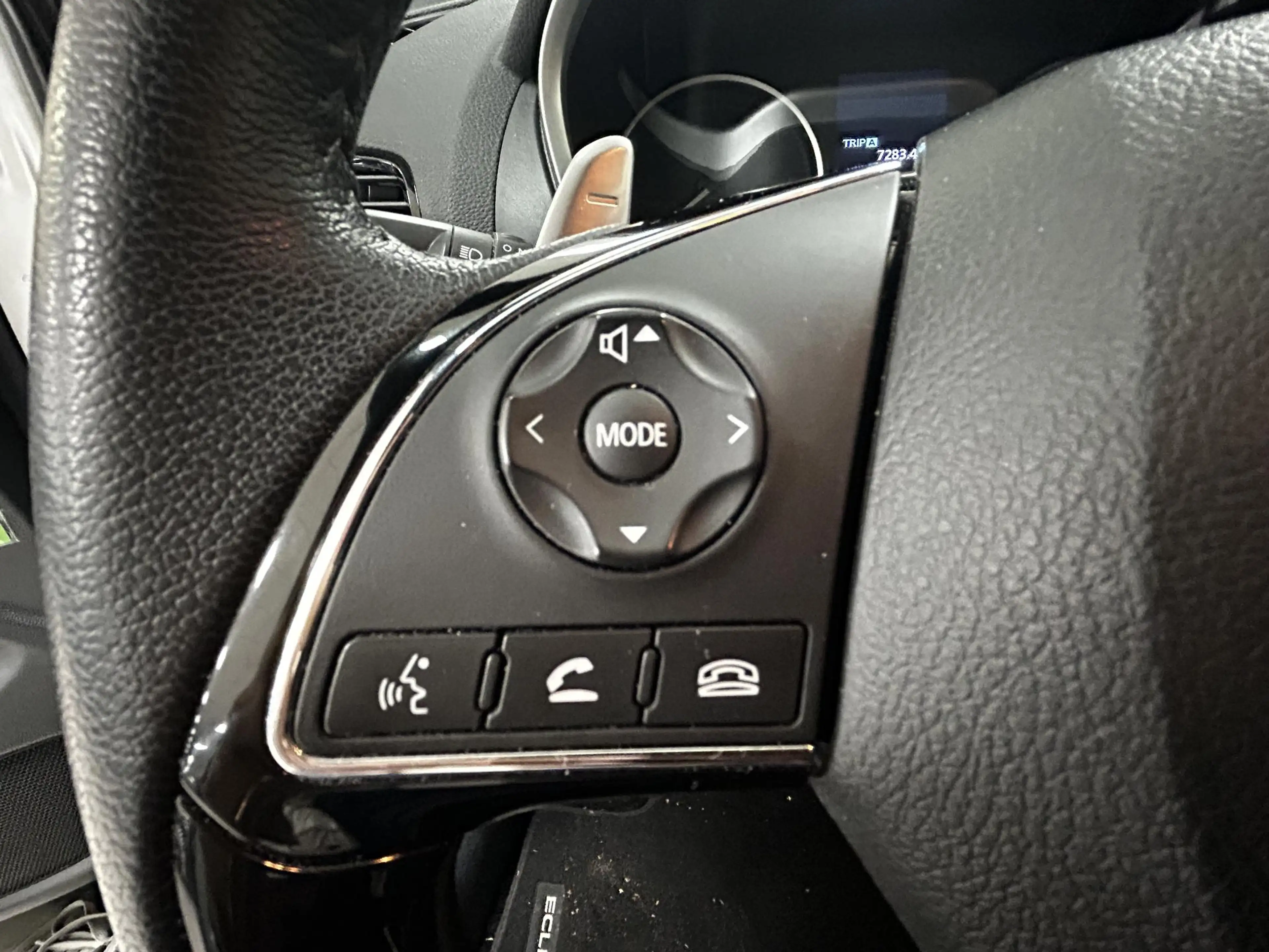 Mitsubishi Eclipse Cross 2.4 PHEV Intense+ NAVIGATIE | TREKHAAK | ACHTERUIT — photo 20