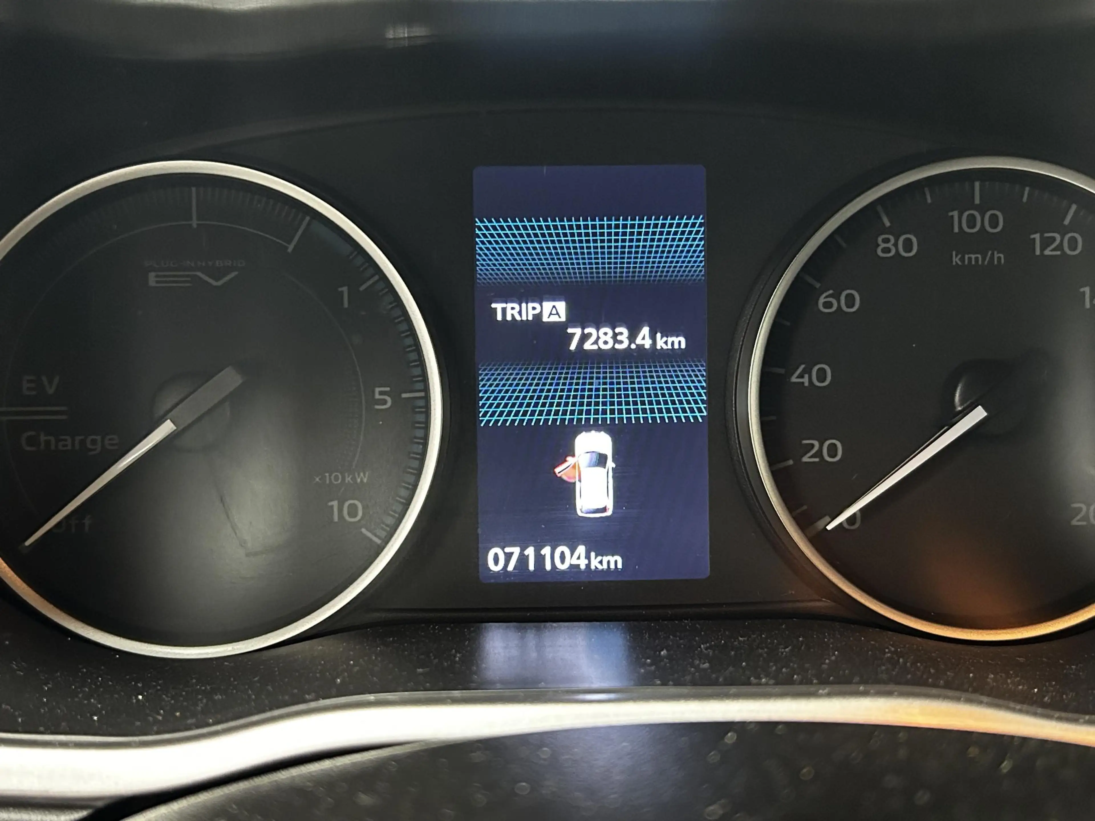 Mitsubishi Eclipse Cross 2.4 PHEV Intense+ NAVIGATIE | TREKHAAK | ACHTERUIT — photo 4