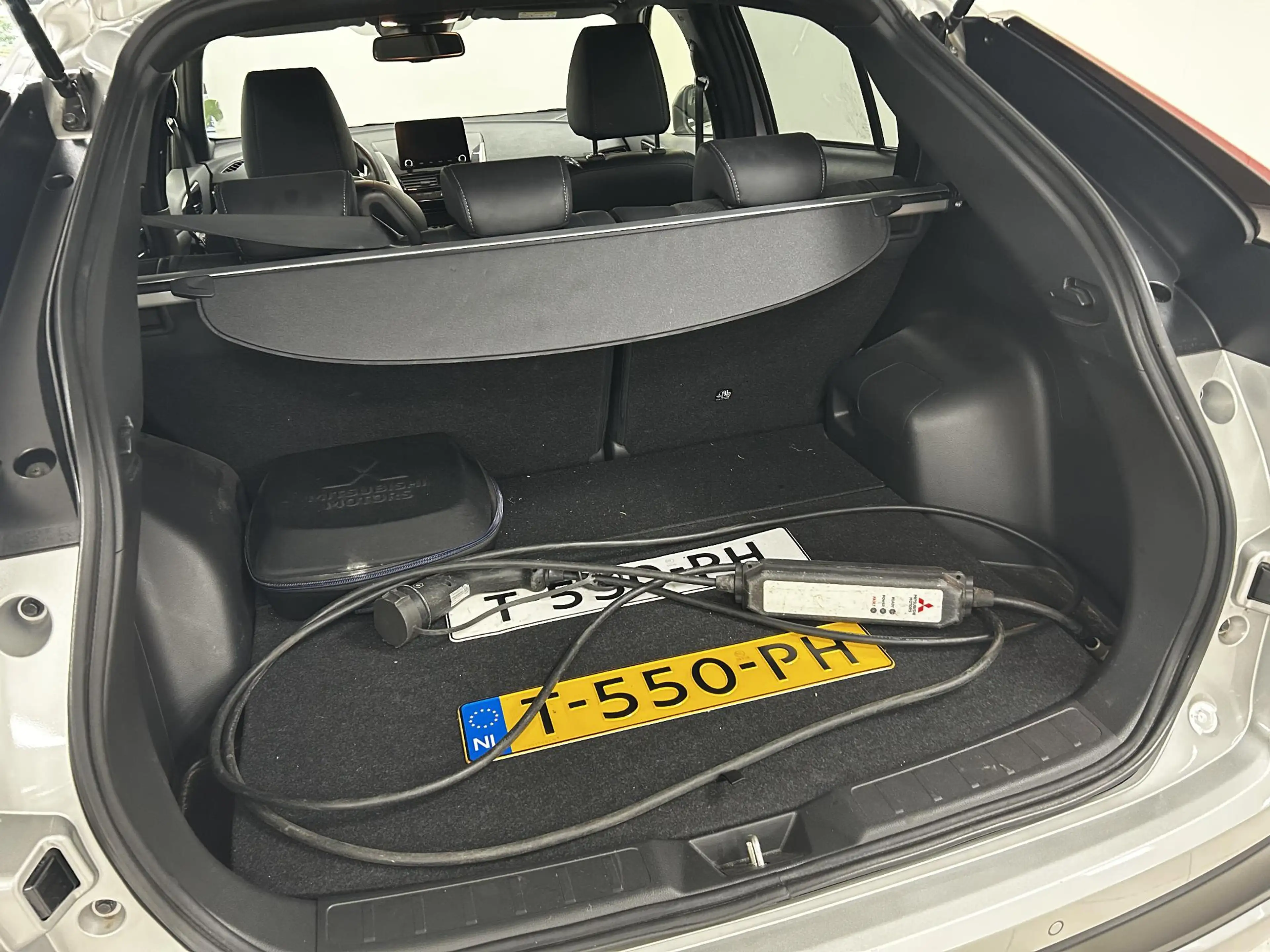Mitsubishi Eclipse Cross 2.4 PHEV Intense+ NAVIGATIE | TREKHAAK | ACHTERUIT — photo 9