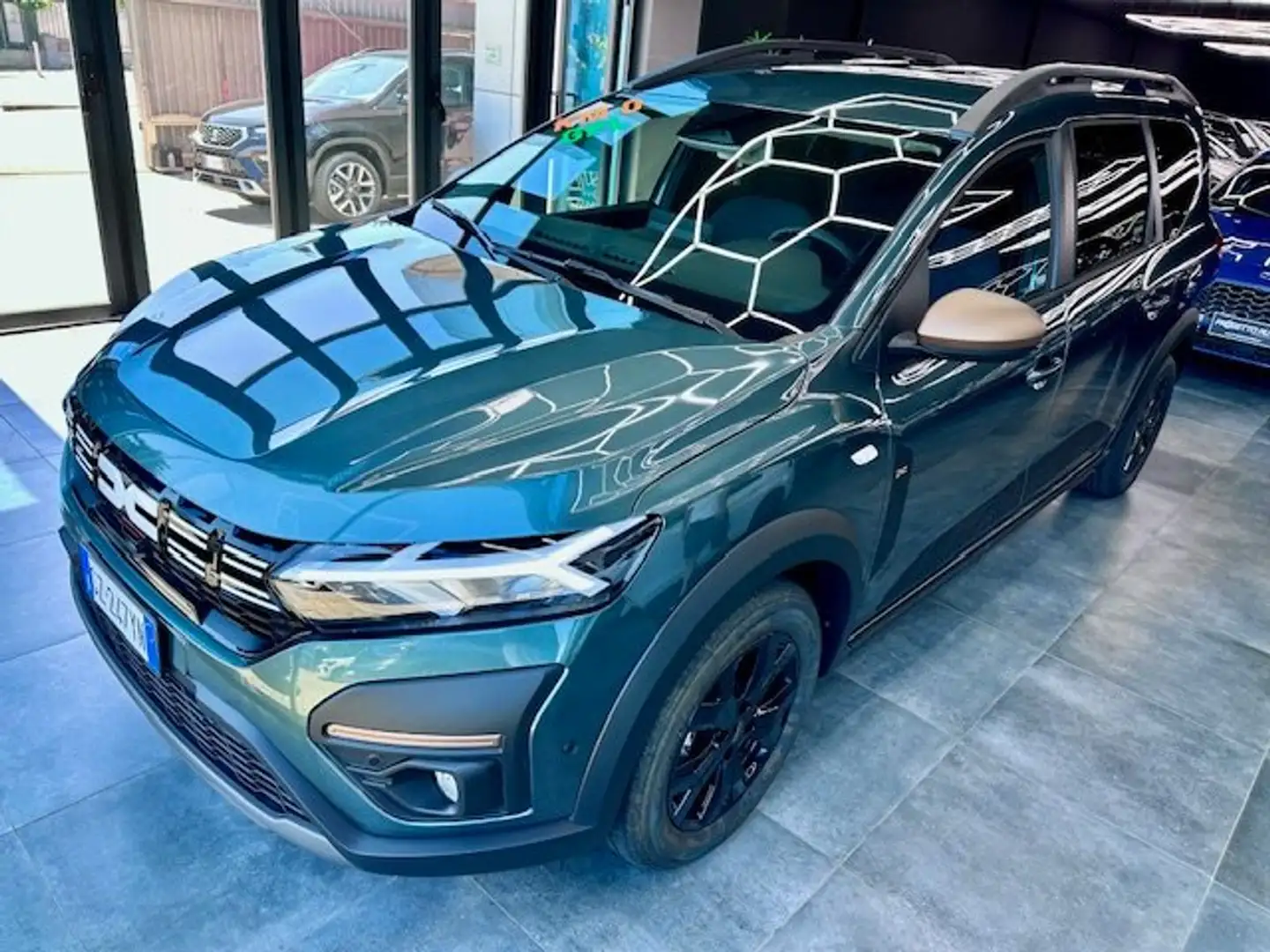 Dacia Jogger Jogger 1.0 tce Extreme UP Gpl 100cv 7posti Verde - 1