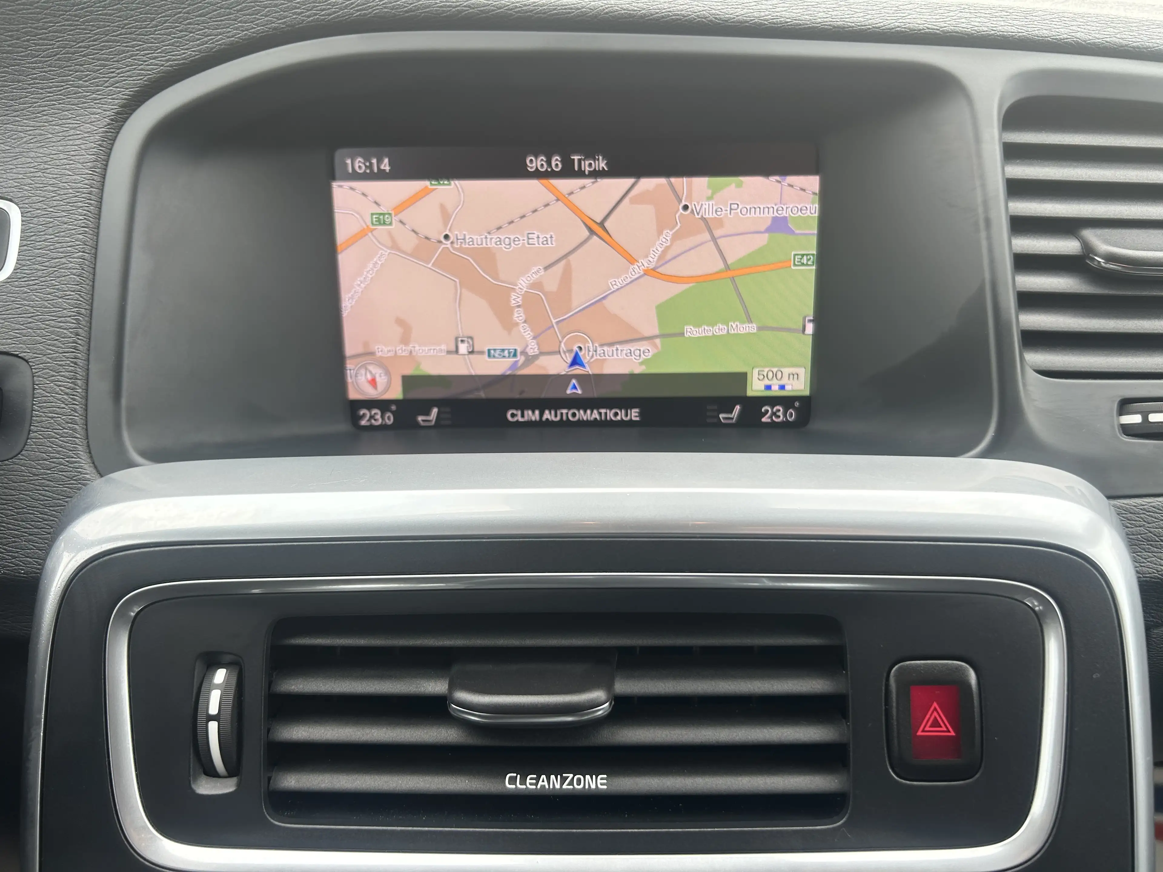 Volvo S60 2.0 D2 Momentum R-Design Avec Carnet Complet *** CLIM AUTO/GPS *** — photo 15