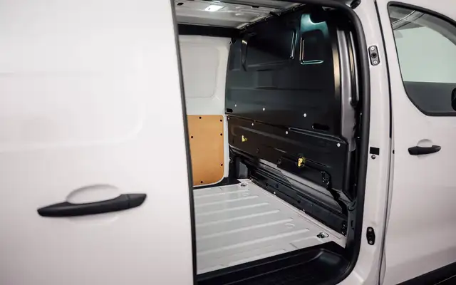 Opel Vivaro view 7