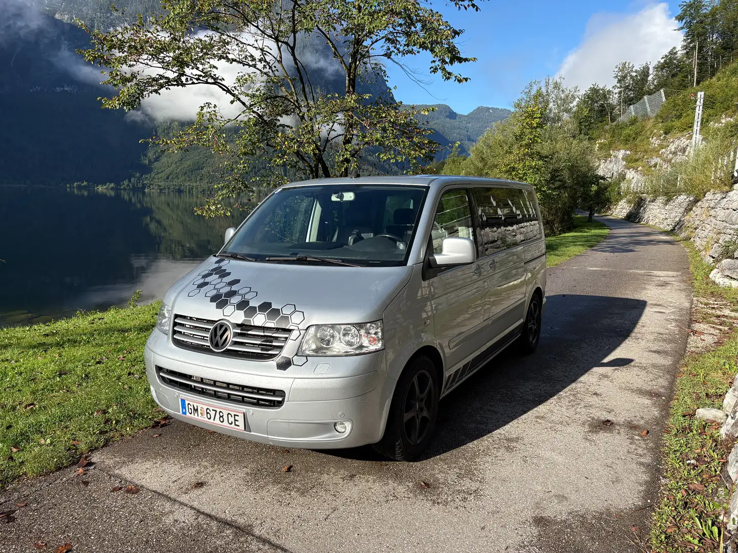 Volkswagen T5 Multivan Multivan Highline 2,5 TDI 4motion D-PF Highline Silber - 1