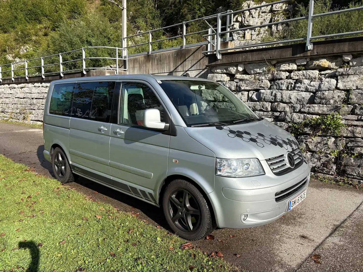 Volkswagen T5 Multivan Multivan Highline 2,5 TDI 4motion D-PF Highline Silber - 2