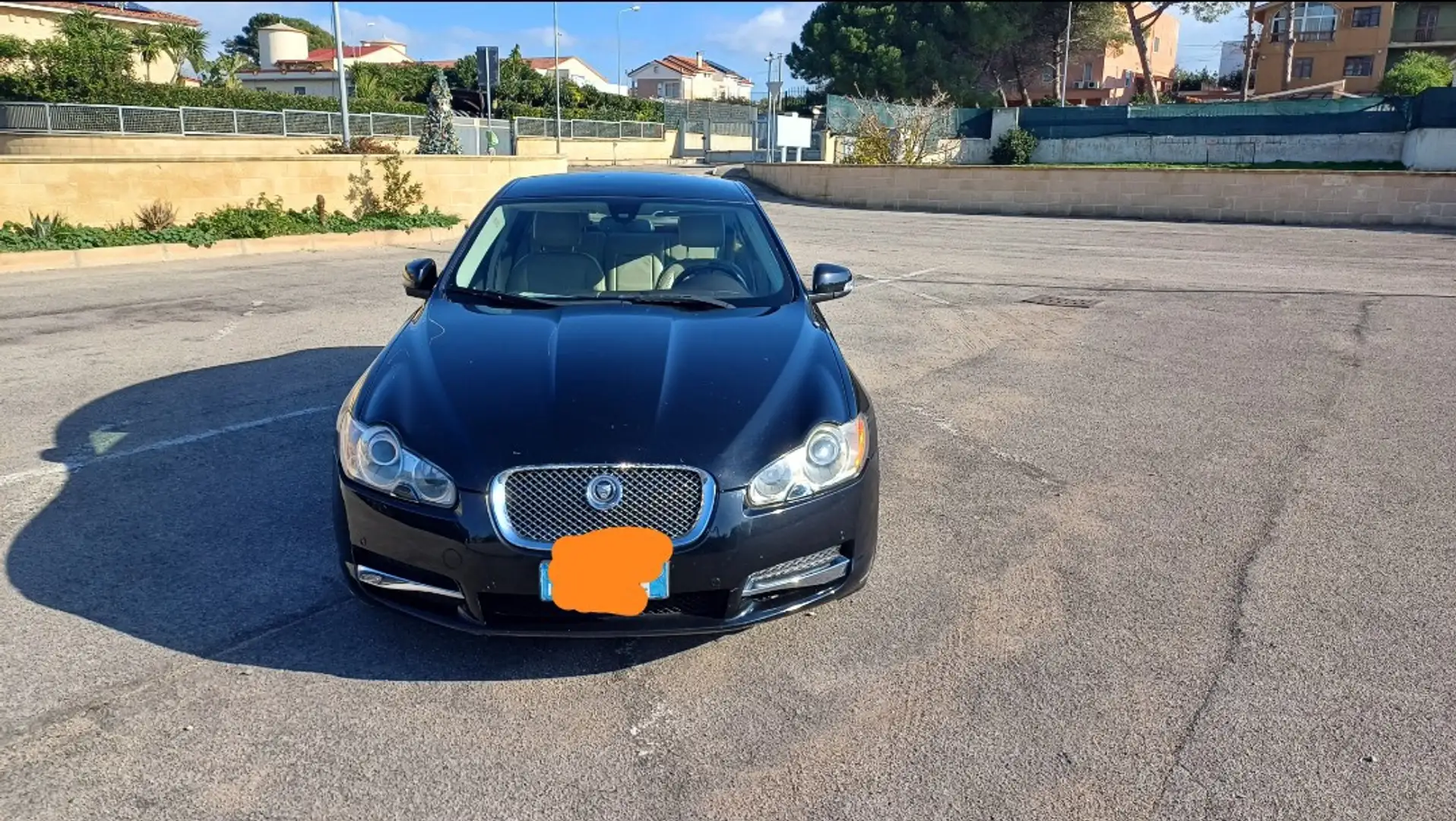 Jaguar XF 2.7d Premium Luxury auto - 2