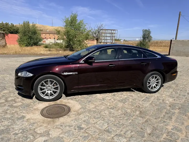 Jaguar XJ 5.0 LWB Premium Luxury 2010, foto 3