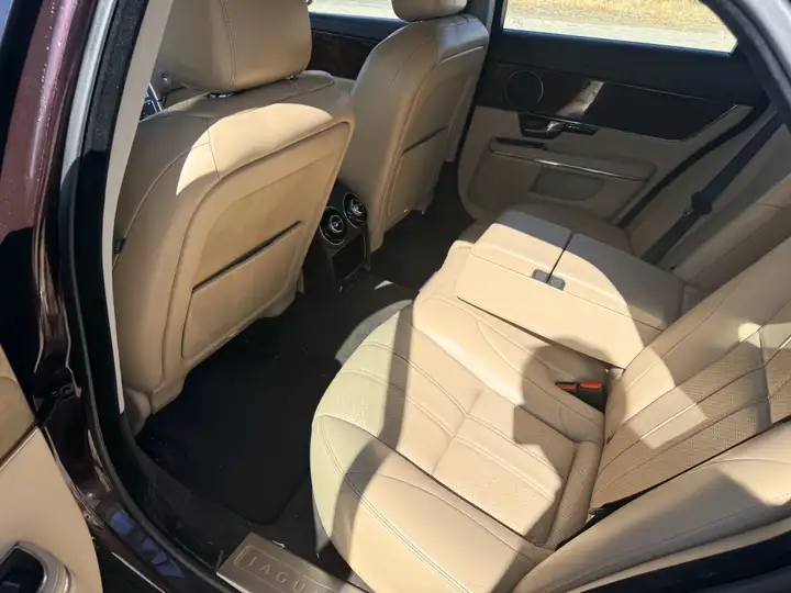 Jaguar XJ 5.0 LWB Premium Luxury 2010, foto 10