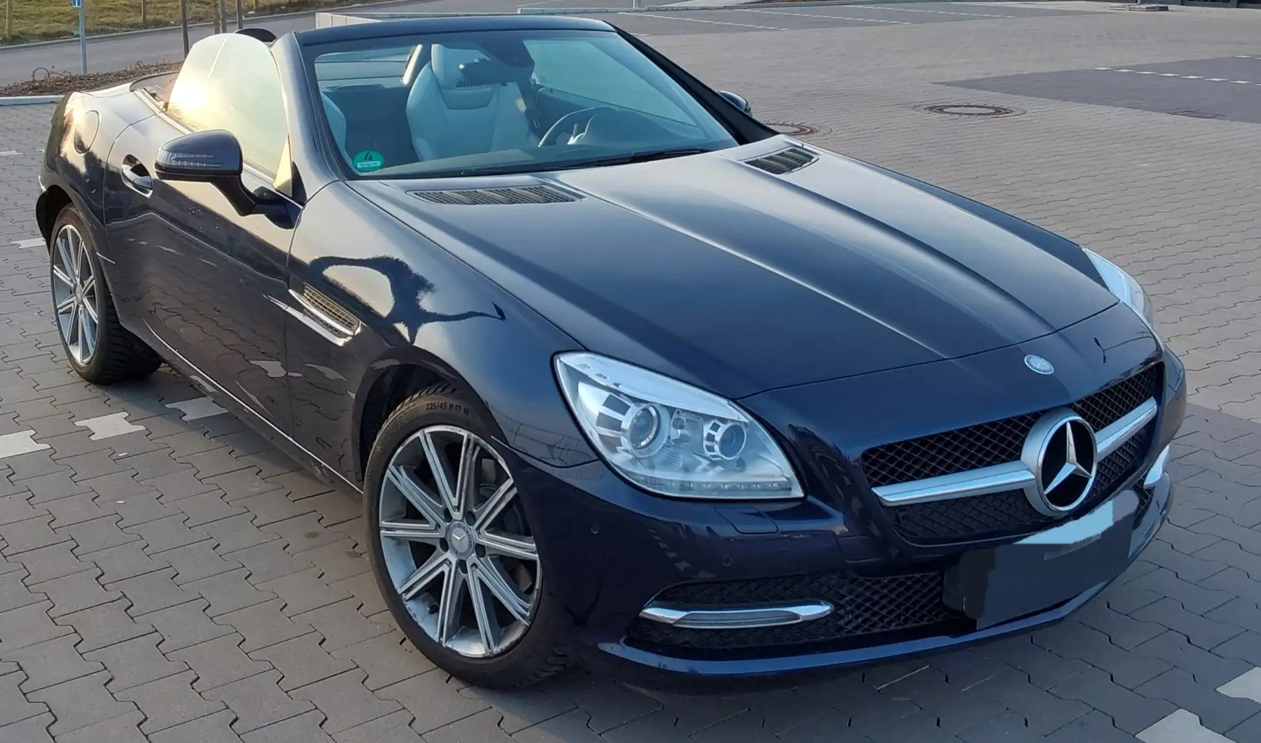 Mercedes-Benz SLK 200 SLK 200 (BlueEFFICIENCY) 7G-TRONIC CarbonLOOK Edit Azul - 2