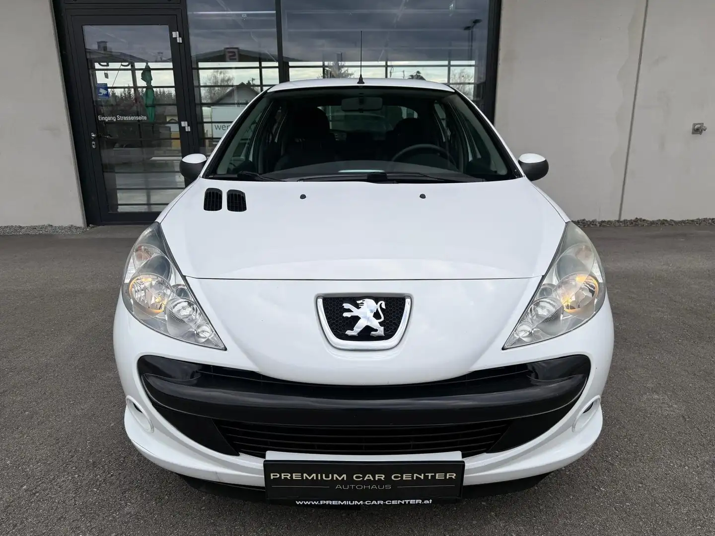 Peugeot 206 + Basis Edition Plus White - 2