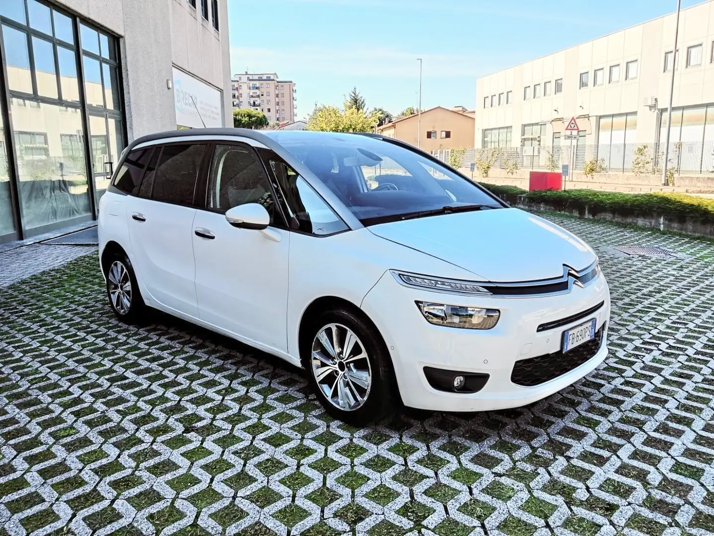 Citroen Grand C4 Picasso BlueHDi 120 S&S EAT6*Automatik*Navi*Camera*Euro 6 Weiß - 1