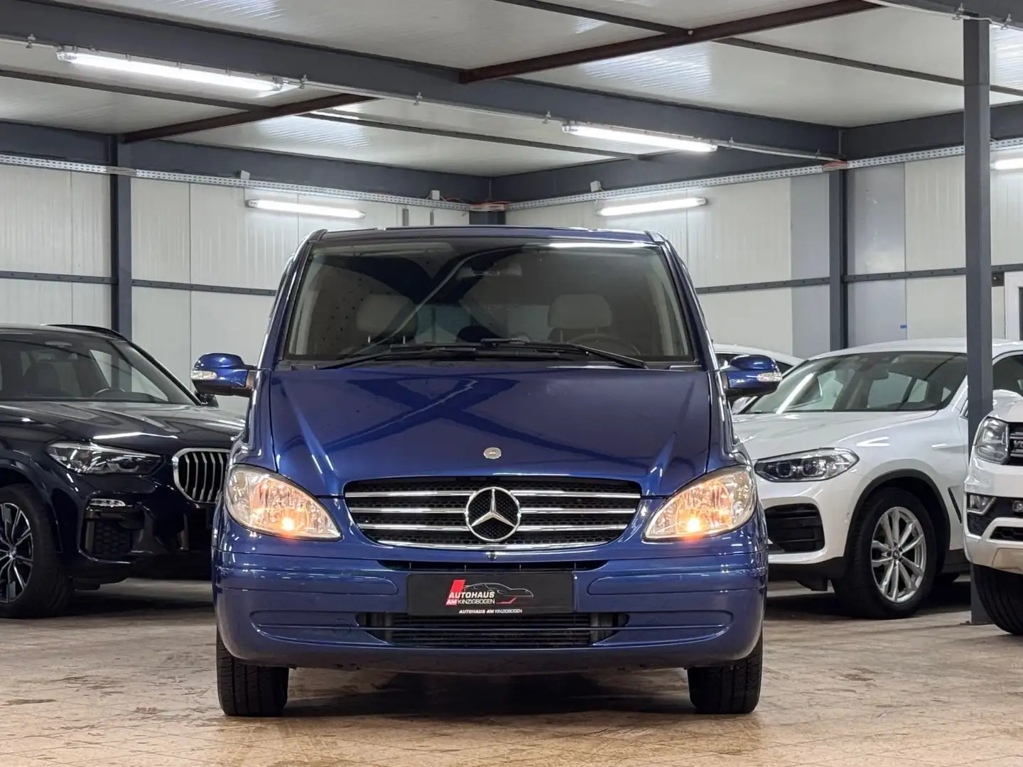 Mercedes-Benz Viano Fun 2.2 CDI lang 6SITZER*AHK*SOUND*KOMFORT Blauw - 2