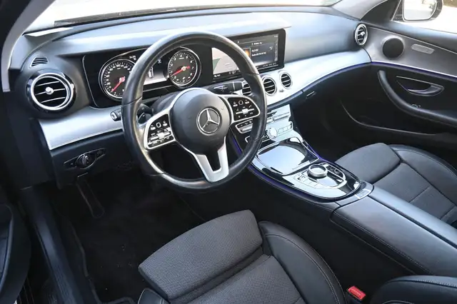 Mercedes-Benz E view 13