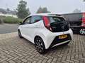 Toyota Aygo 1.0 VVT-i x-play Blanc - thumbnail 2
