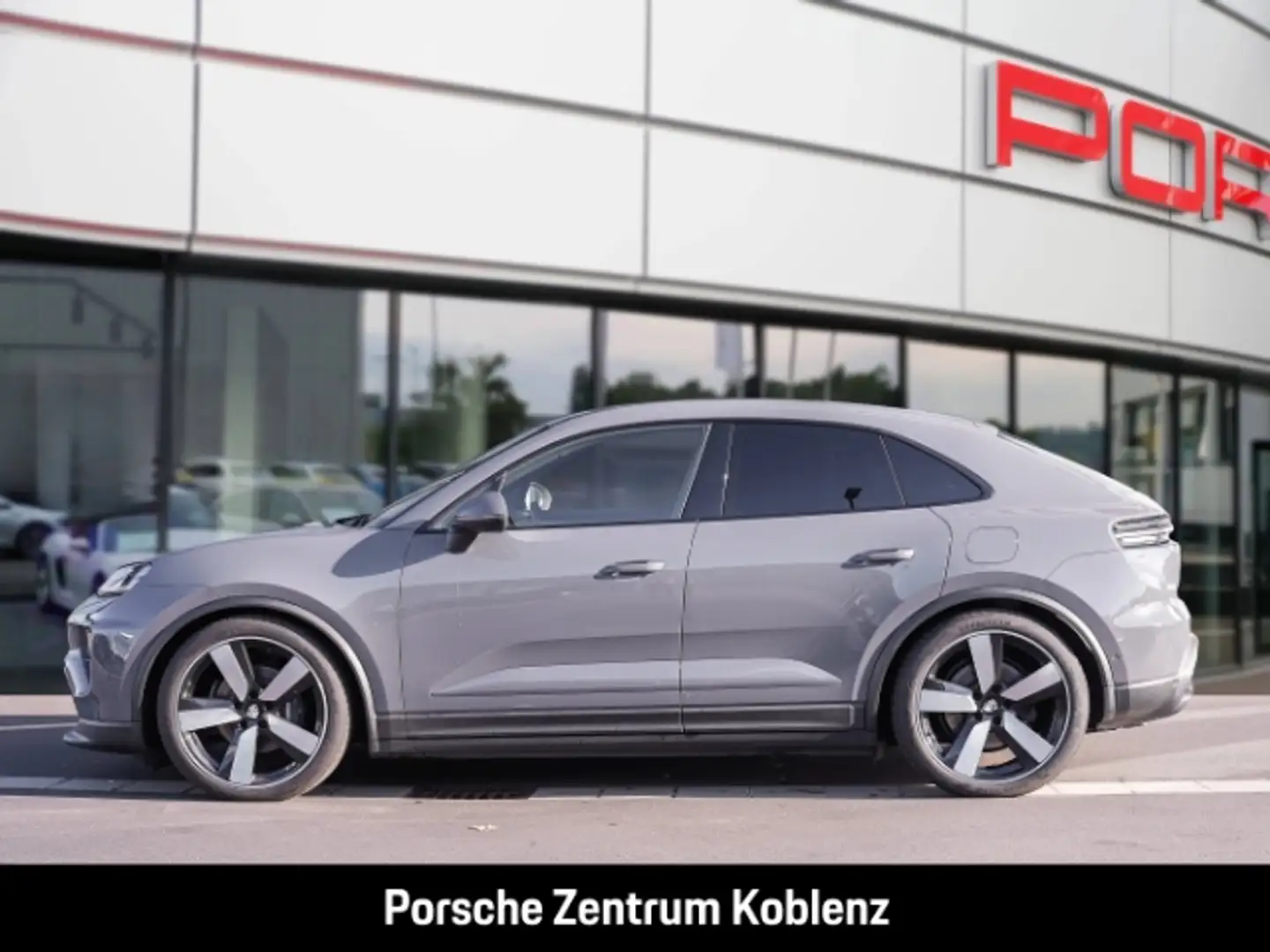 Porsche Macan 4 Grau - 2