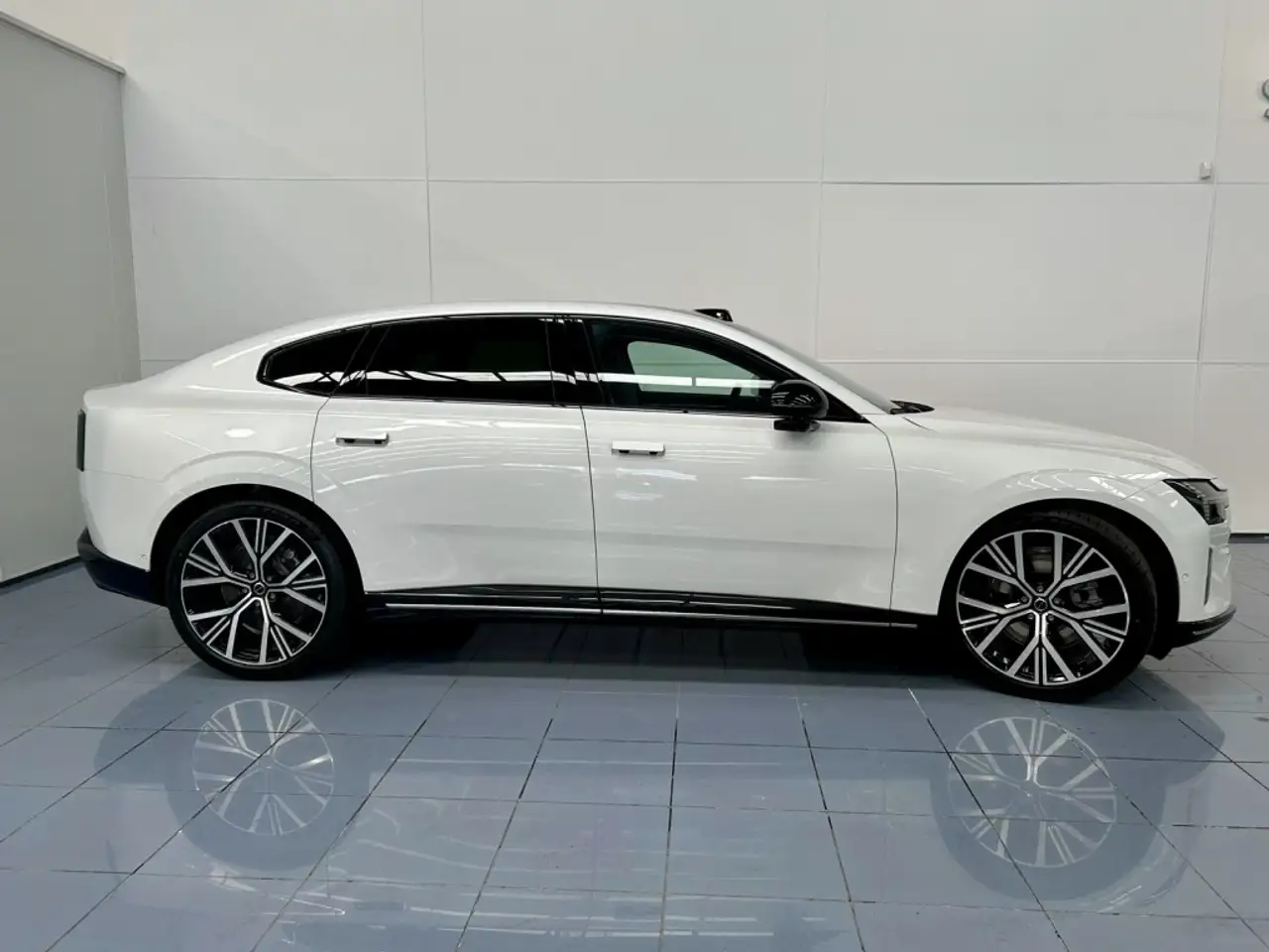 Volvo ES90 2026