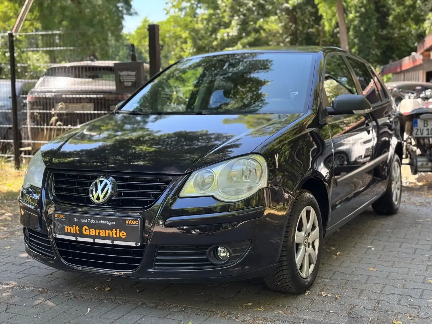 Volkswagen Polo 1.2 Goal 2.Hand Tüv & Service SitzHZ PDC Zwart - 1