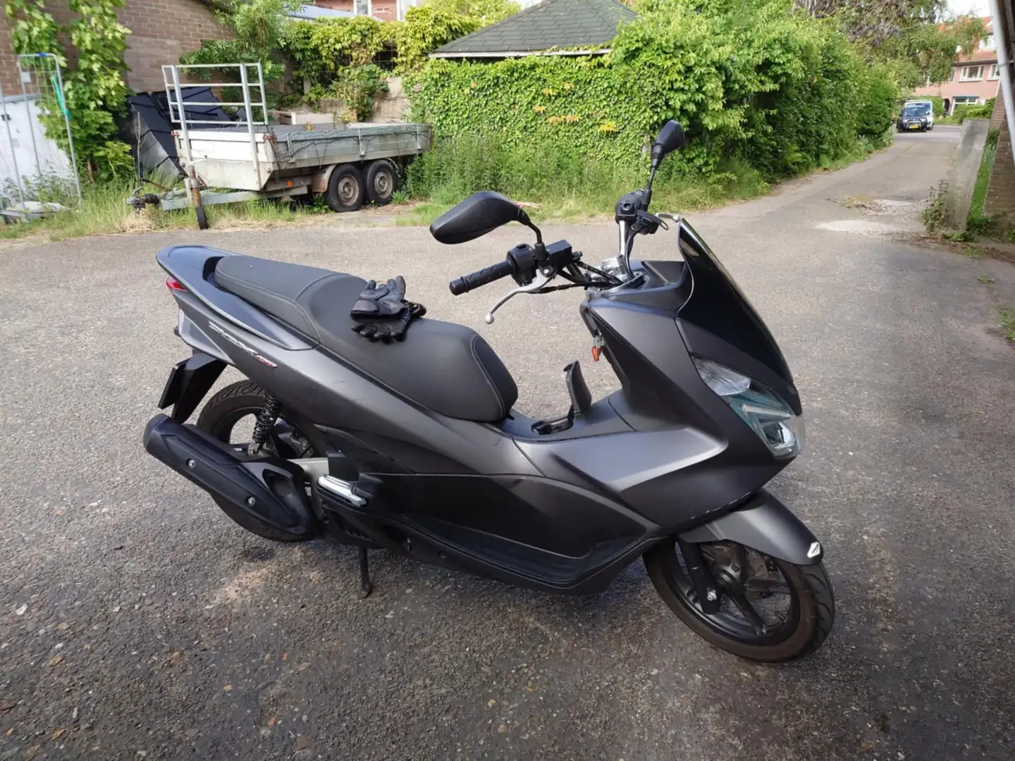 Honda PCX 150 Grijs mat, zeer nette scooter, start stop systeem. Gri - 2
