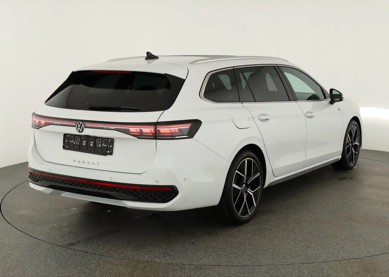Volkswagen Passat Variant 2.0 TDI 110 kW R-line DSG R-Line, IQ.Light, Are... Blanc - 2