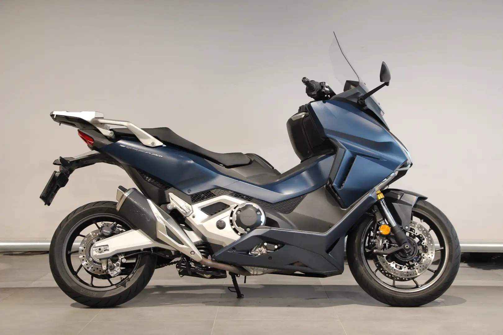 Honda Forza 750 NSS Blauw - 1