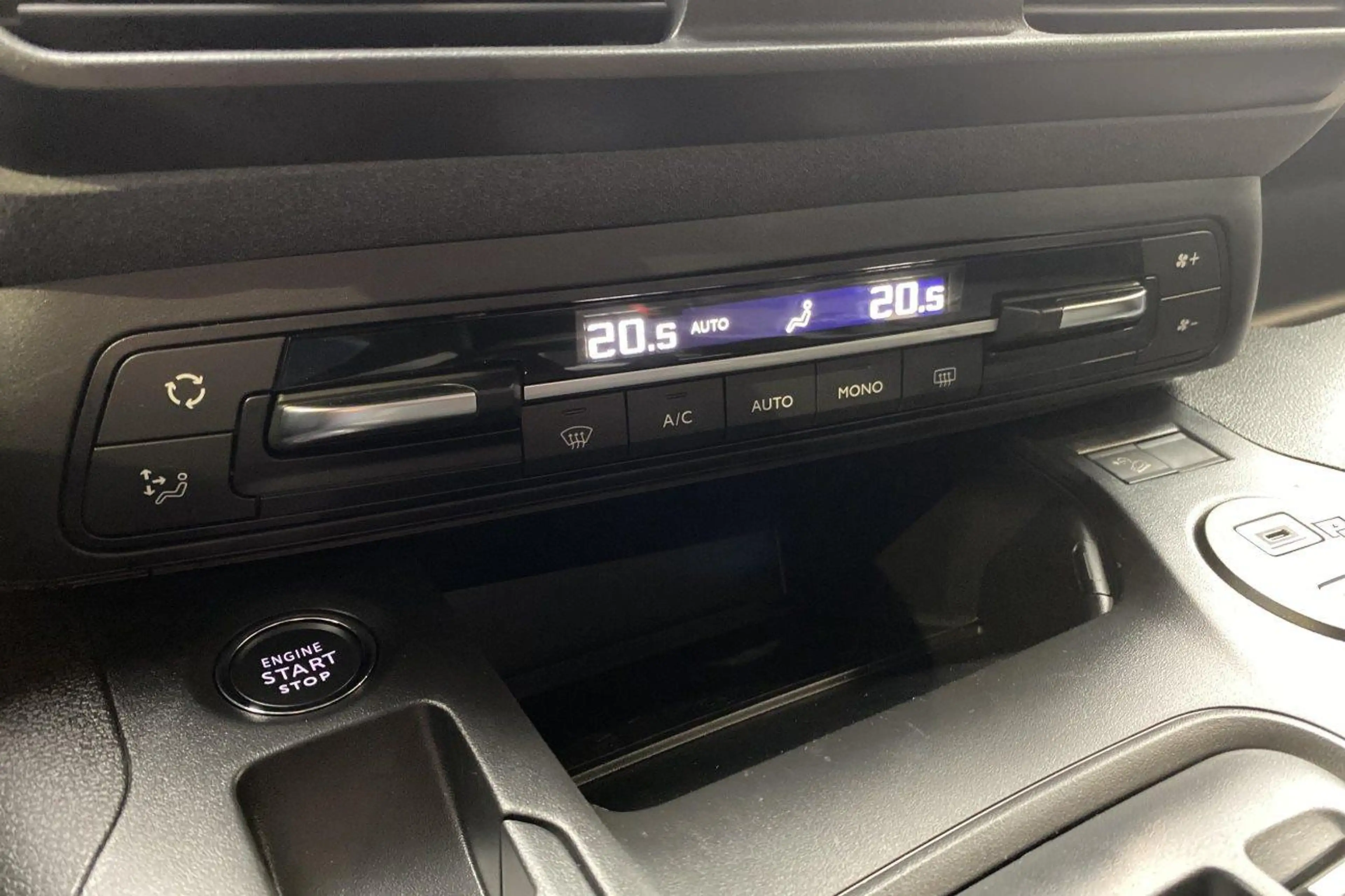 Peugeot Rifter GT — photo 15