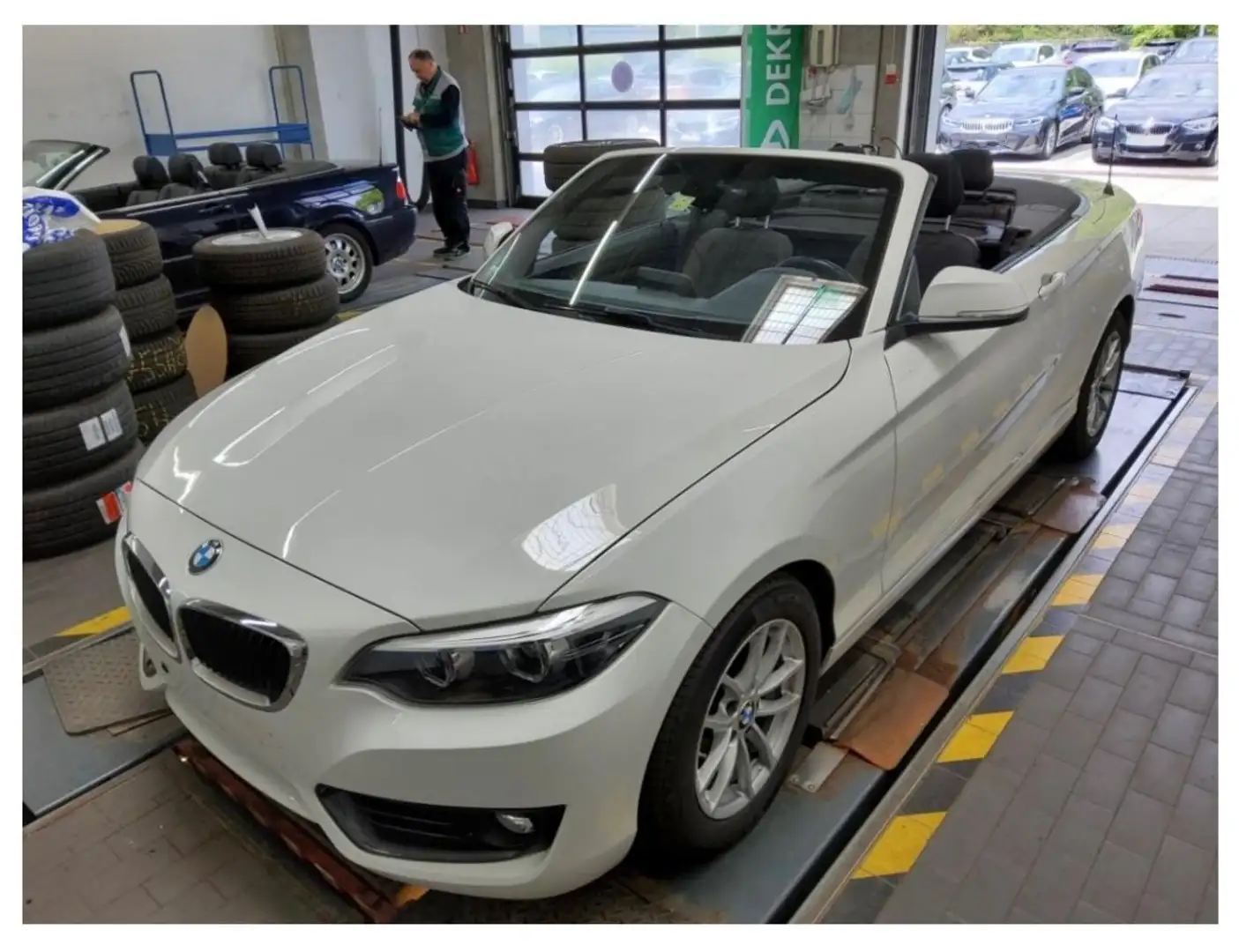 BMW 218 i Cabrio Advantage LED AHK Tempom. Einparkhil Blanc - 1