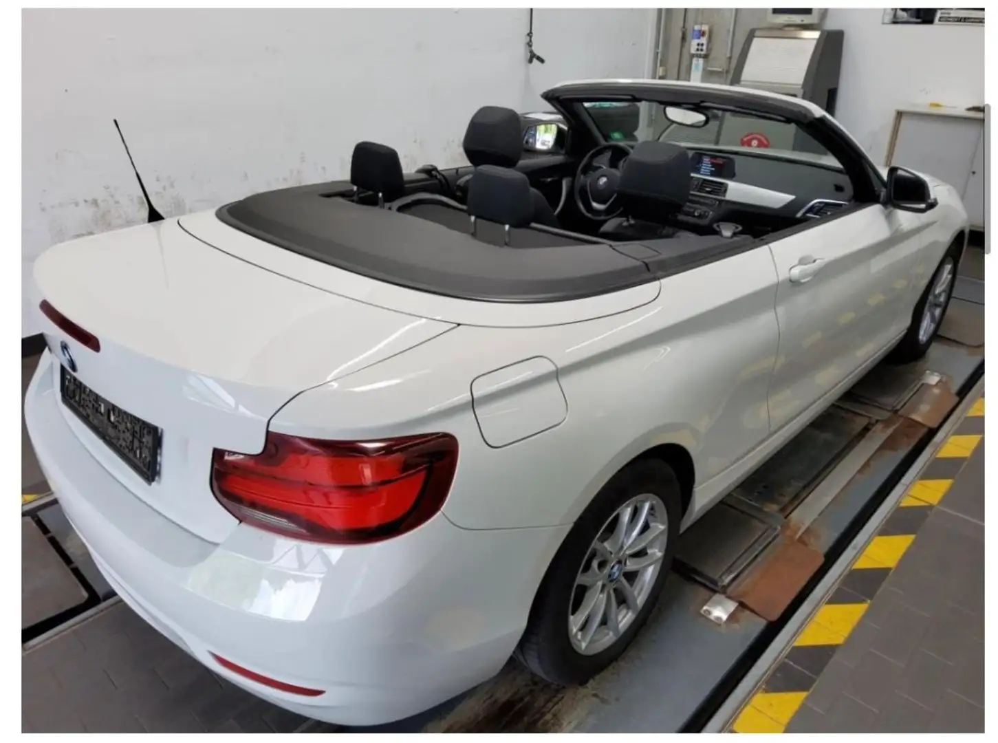 BMW 218 i Cabrio Advantage LED AHK Tempom. Einparkhil Blanc - 2