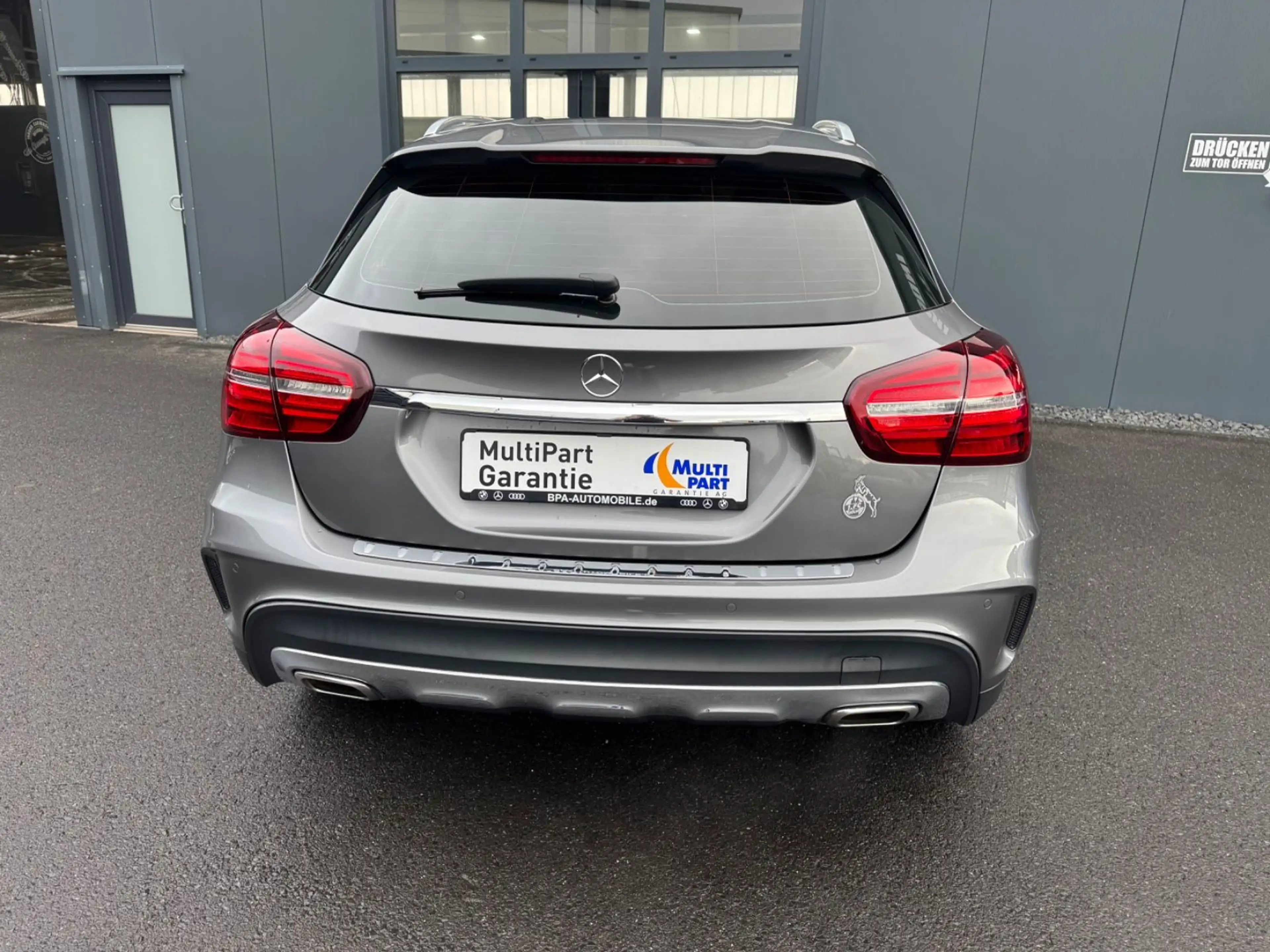 Mercedes-Benz GLA 180 AMG Line Navi*2 Hand*PDC*SHZ Garantie — photo 6