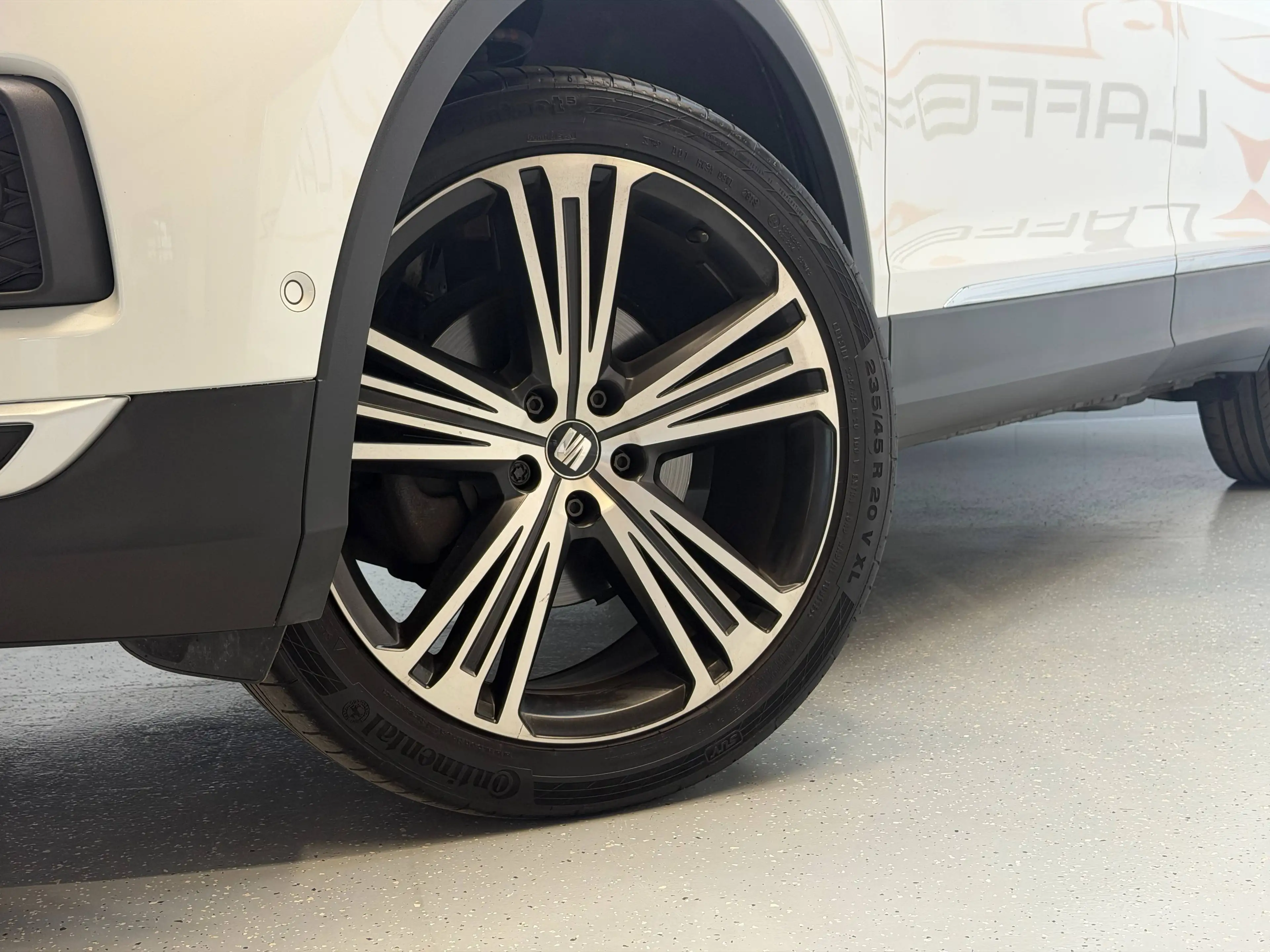 SEAT Tarraco Xcellence 4Drive 2,0 TDI KLIMAAUTO APP NAVI PDC RFK AHK — photo 5