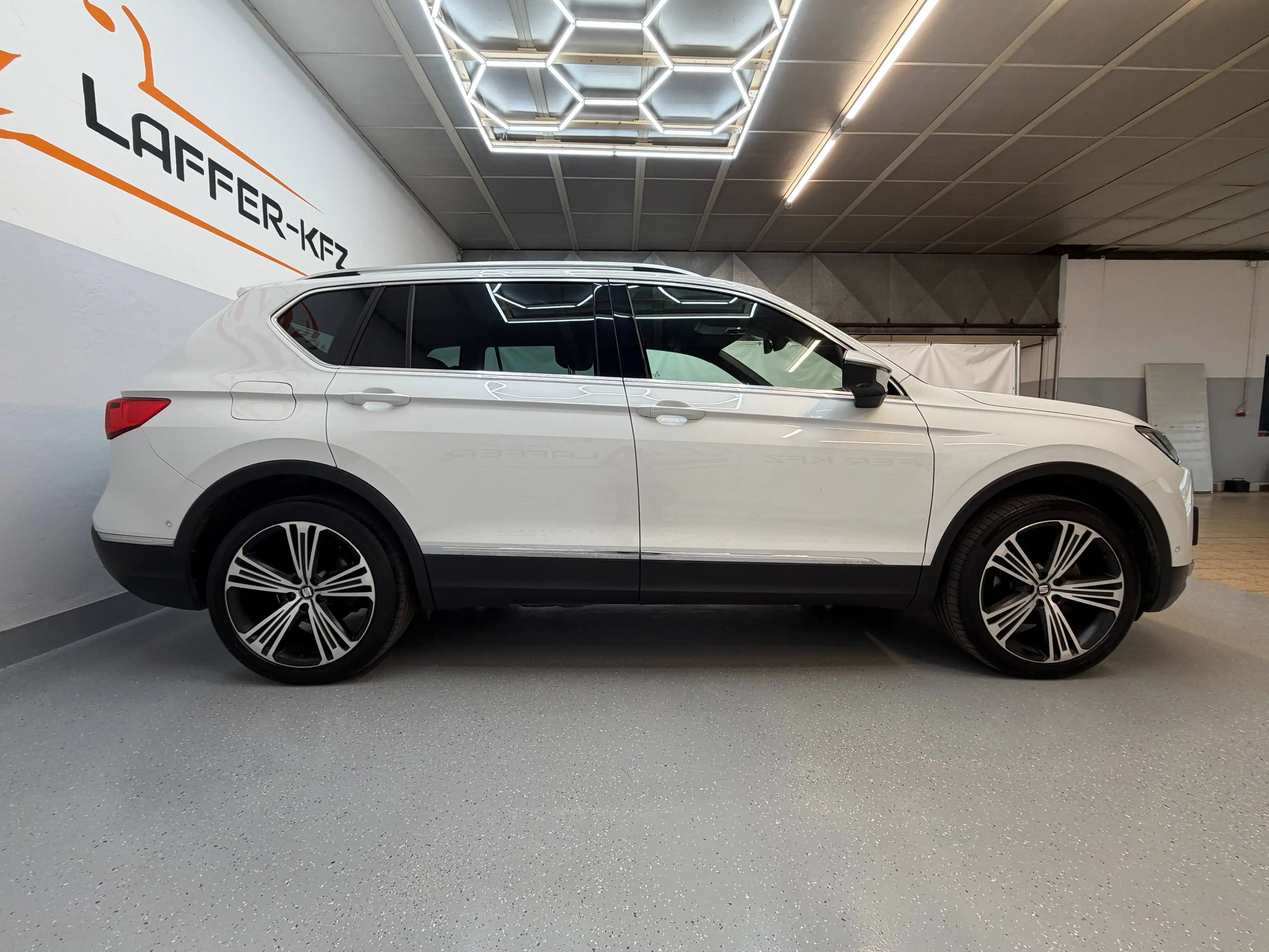SEAT Tarraco Xcellence 4Drive 2,0 TDI KLIMAAUTO APP NAVI PDC RFK AHK — photo 10