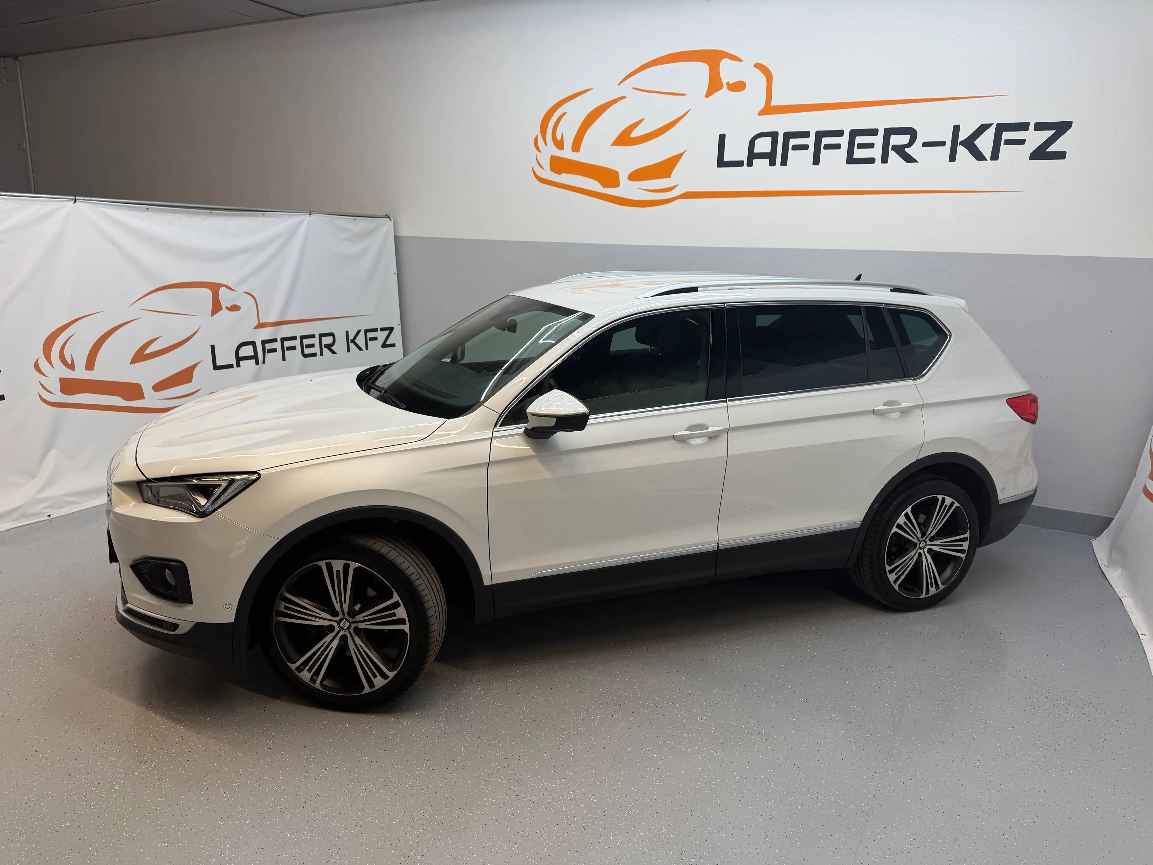 SEAT Tarraco Xcellence 4Drive 2,0 TDI KLIMAAUTO APP NAVI PDC RFK AHK — photo 2