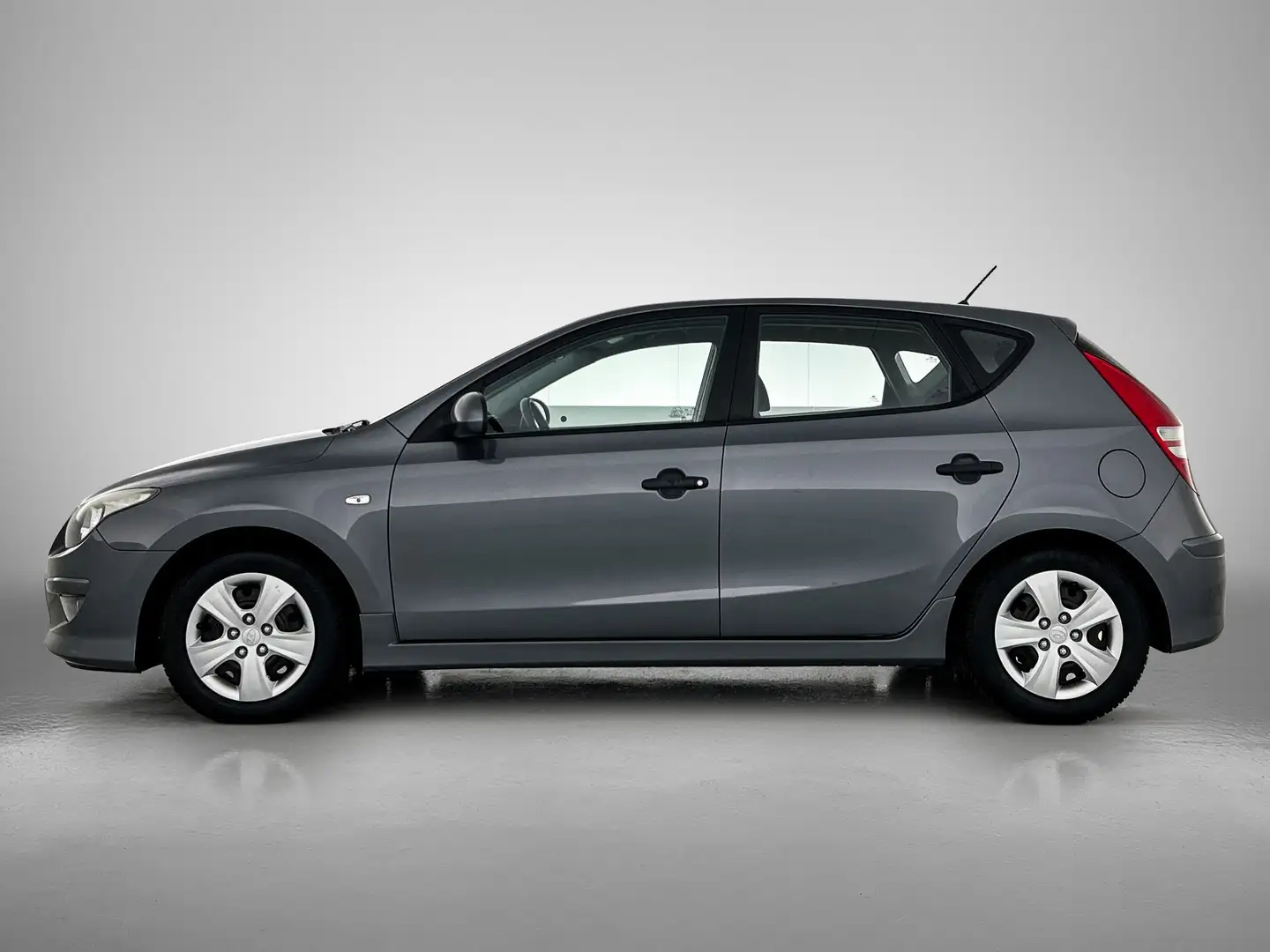 Hyundai i30 1.4i Blue Dynamic 5drs / Airco / Elec. pakket / Us Grijs - 2
