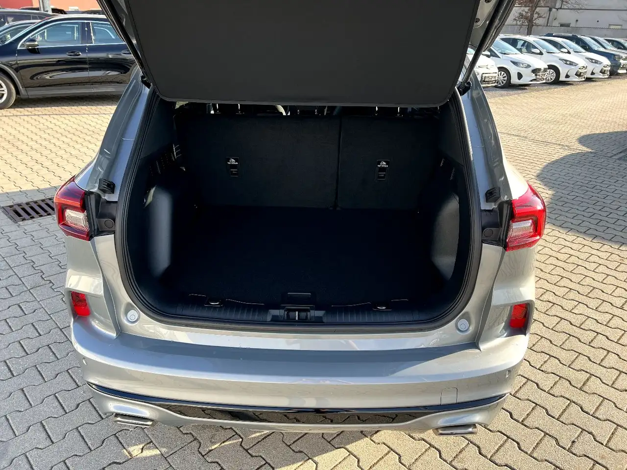 Ford Kuga 1.5 EcoBoost ST-Line LED Navi Kamera Sitzh. 7