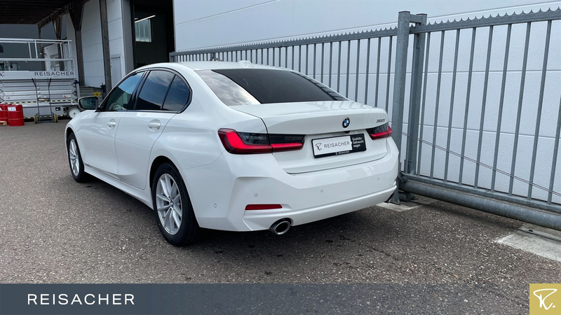 BMW 320 i A Lim Autom — photo 2