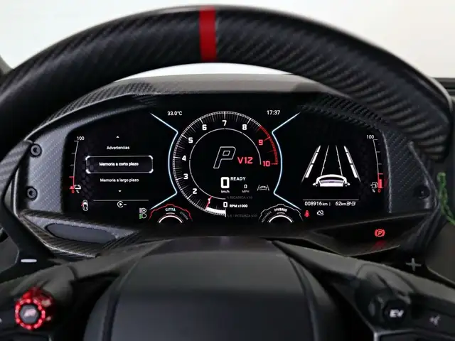Lamborghini Revuelto view 10