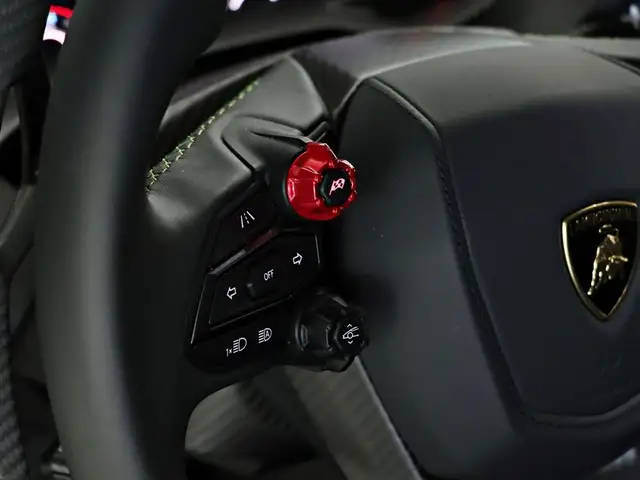Lamborghini Revuelto view 15