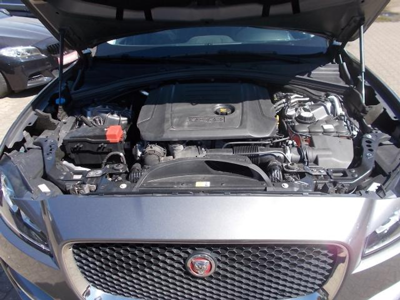 Jaguar F-Pace Prestige, Navi, Leder, SHZ, Allwetter — photo 10