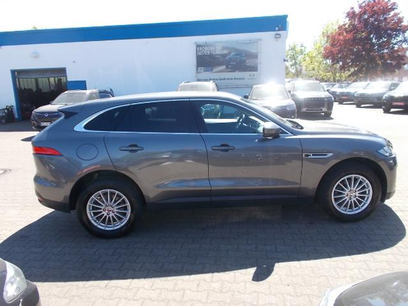 Jaguar F-Pace Prestige, Navi, Leder, SHZ, Allwetter — photo 4