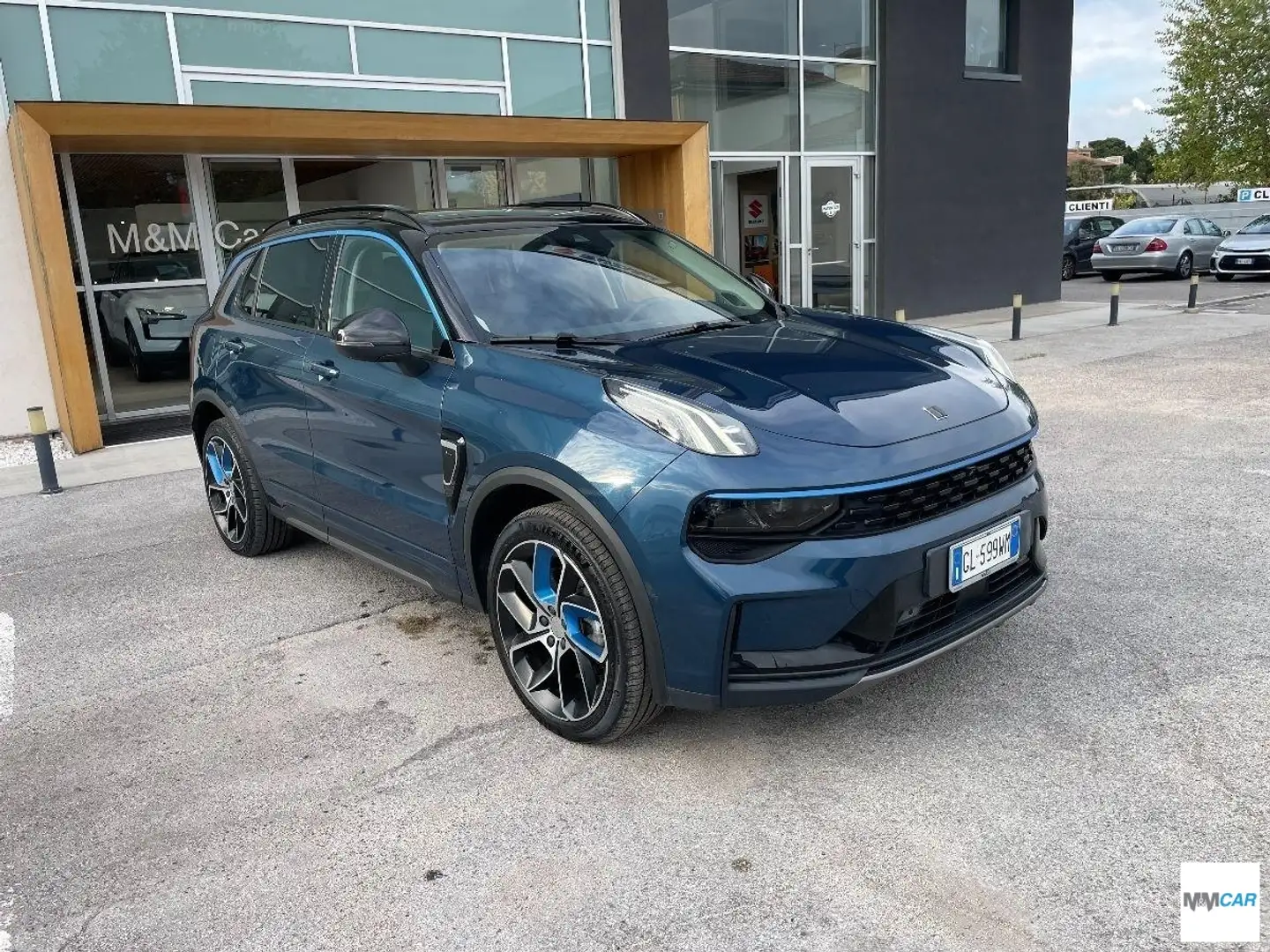 Lynk & Co 01 PHEV Bleu - 1