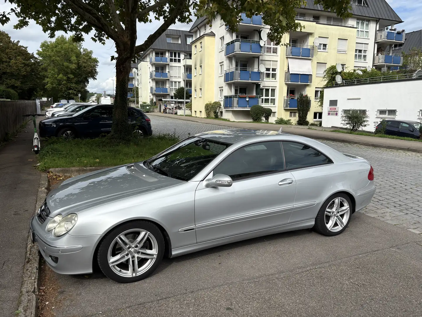 Mercedes-Benz CLK 200 CLK 200 Kompressor (209.341) Grau - 2