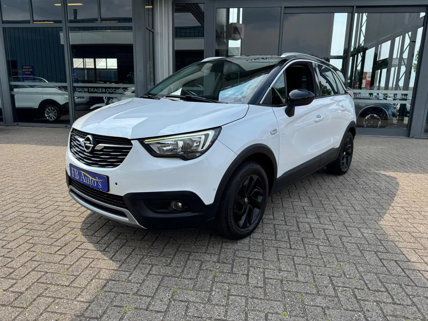Opel Crossland X 1.2 Turbo Innovation Airco Navi Lmv Camera Wit - 2