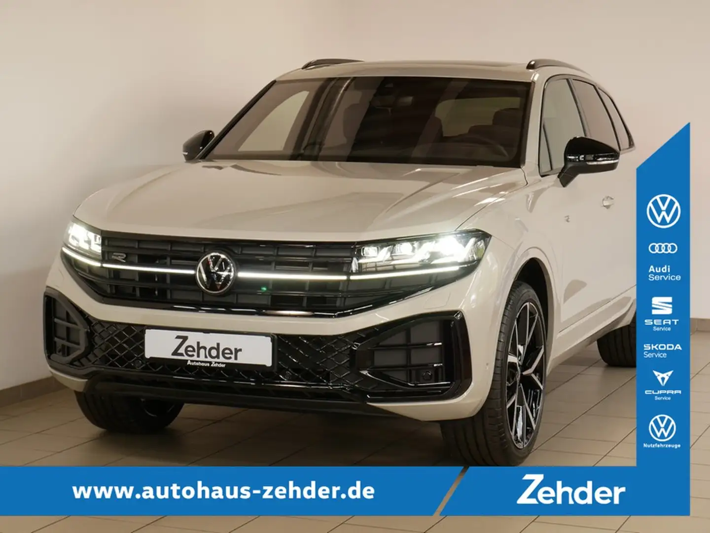 Volkswagen Touareg 3.0 TDI 210 kW 4Motion R-Line Beżowy - 1