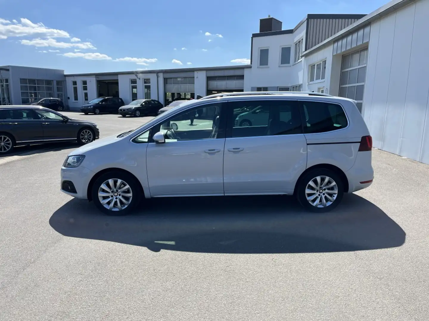 SEAT Alhambra 2.0 TDI Style 194€ m. 20% Anzahlung STHZ Panoram Weiß - 2