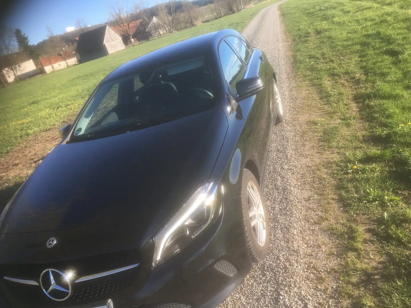 Mercedes-Benz A 180 A 180 d 7G-DCT Style Schwarz - 1