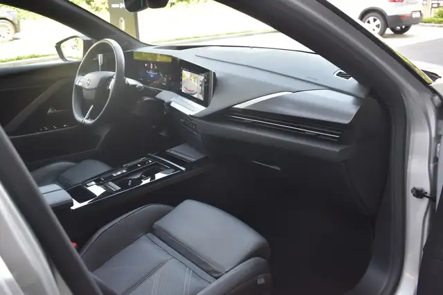 Opel Astra view 15
