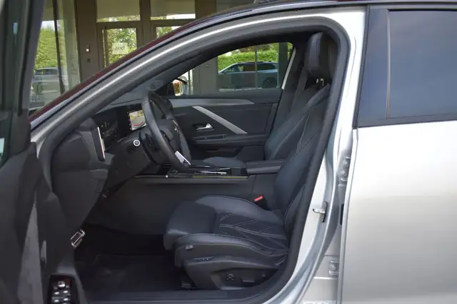 Opel Astra view 14